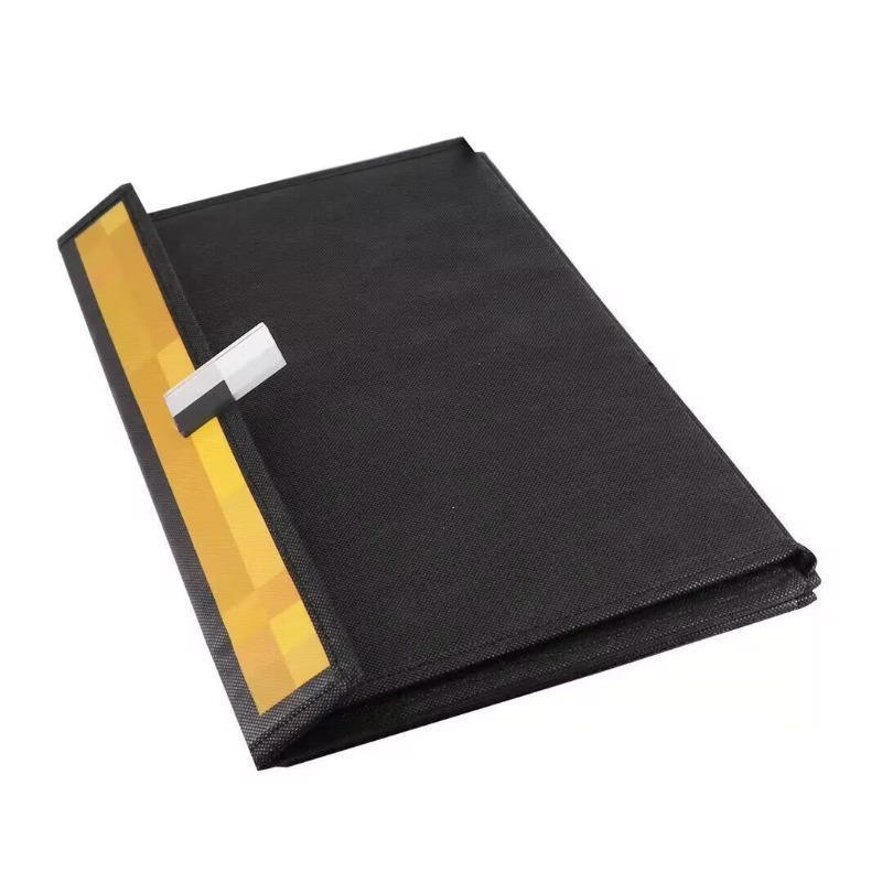 Boîte de rangement pliable de  - Manga Storage Box avis et prix